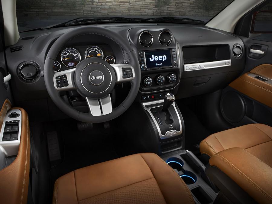  Jeep Compass 2013 года  (фото 6 из 12)